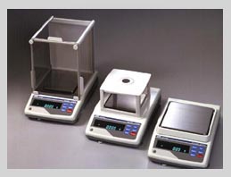 GXϵ�о��������ƽ,810g,0.001g